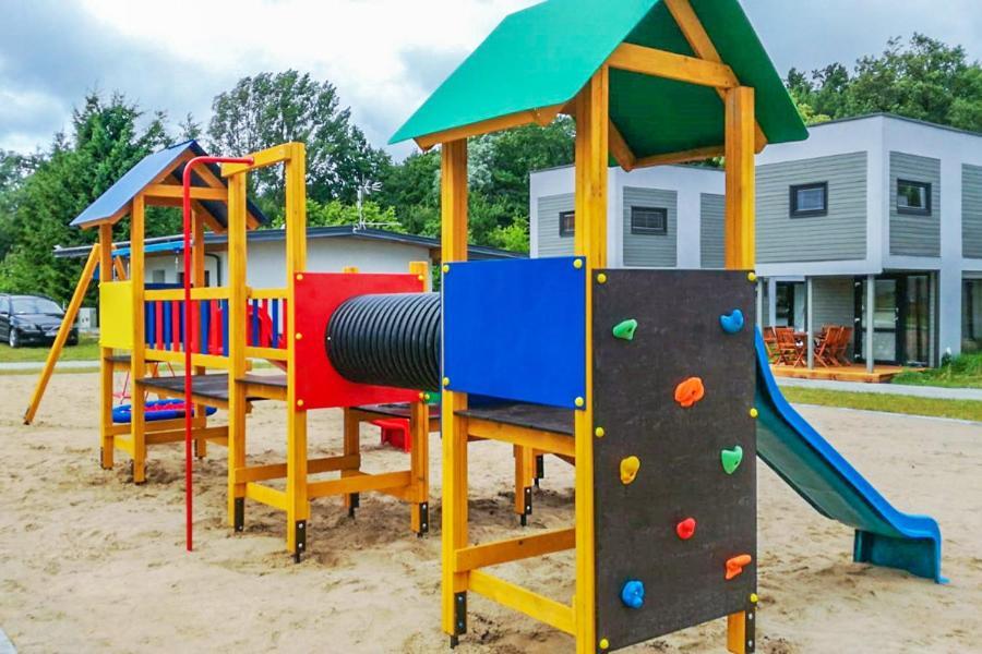 Villa Osrodek Wypoczynkowy Akwamaryn à Ustronie Morskie Extérieur photo